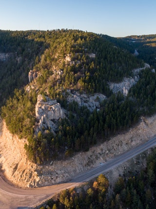 an open road leading the way to Casper, Wyoming