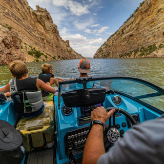 Boating through Fremont Canyon