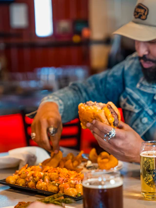 Eating and drinking beer at Bull Horn and the Railyard